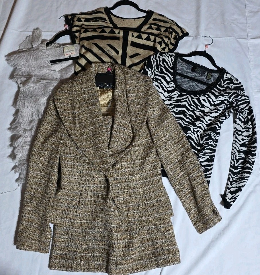 Lot of 5 Women’s Designer Clothes Sz Small Skirt Suit Top Vest Sweater Boutique