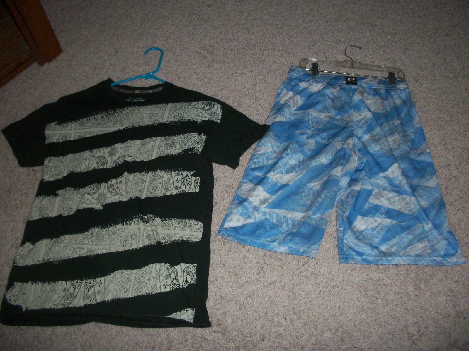 BOYS LOT OF 3: T SHIRT BY HURLEY & SHORTS BY UNDERARMOR SIZE MEDIUM 10/12