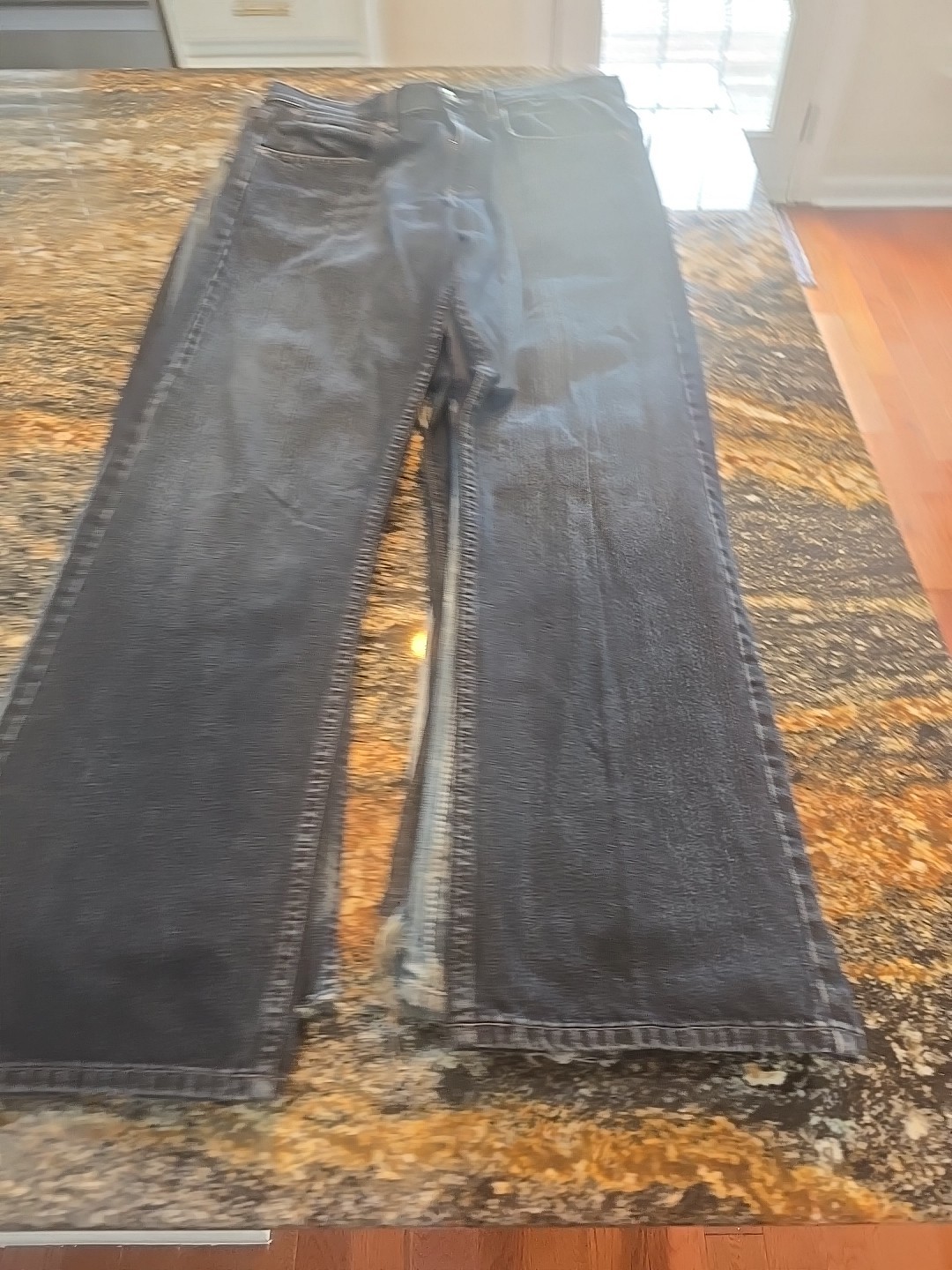 Wholesale Lot 17 Men&rsquo;s Jeans Mixed Sizes BKE, Levi&rsquo;s, Express & More Mid 2000s