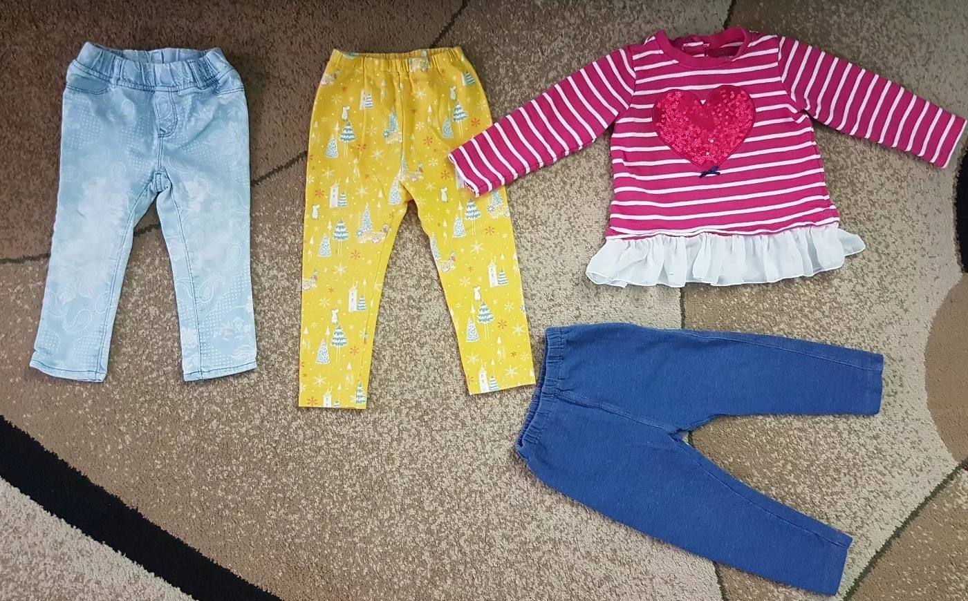 Lot of 4 Baby Girl Clothing Legging Jeans Tunic Baby Gap/Uniqlo Size 18-24 Month
