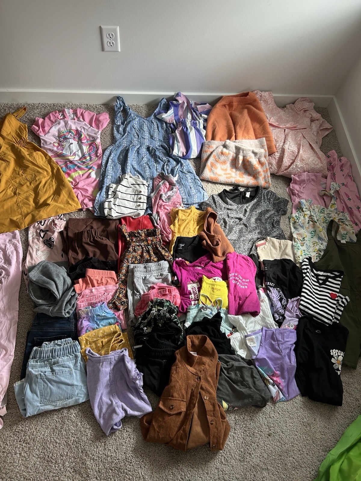 Lot of 42 Mixed Fall, Winter, Spring Clothing Girl&rsquo;s Sz Medium M 7-8Y 8-10 10-12