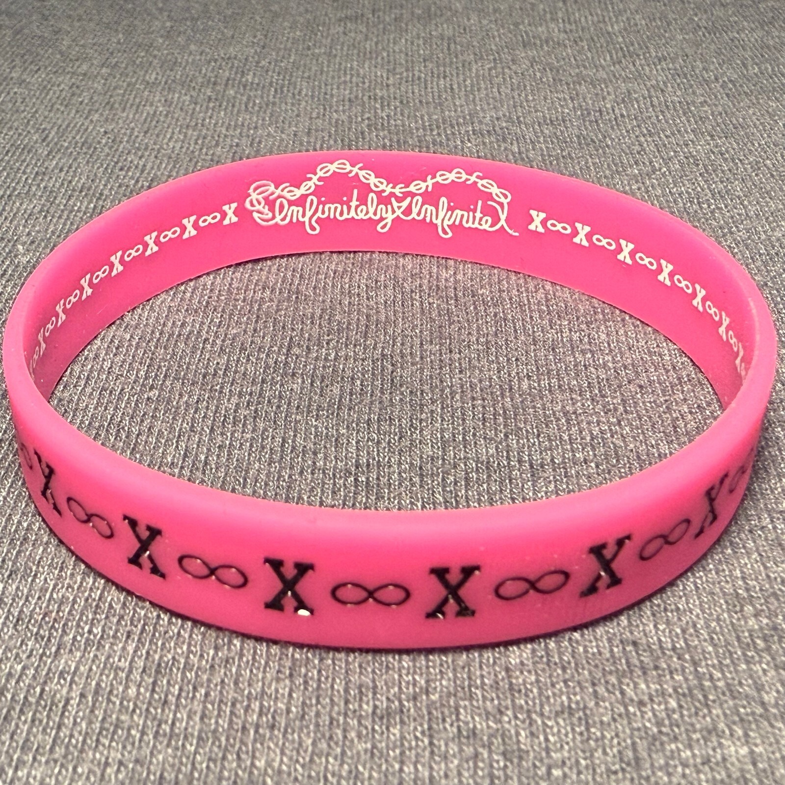 8&Prime;x2.5&Prime; Infinitely Infinite brand ∞x∞ infinite loop psalm 147:5 wristband