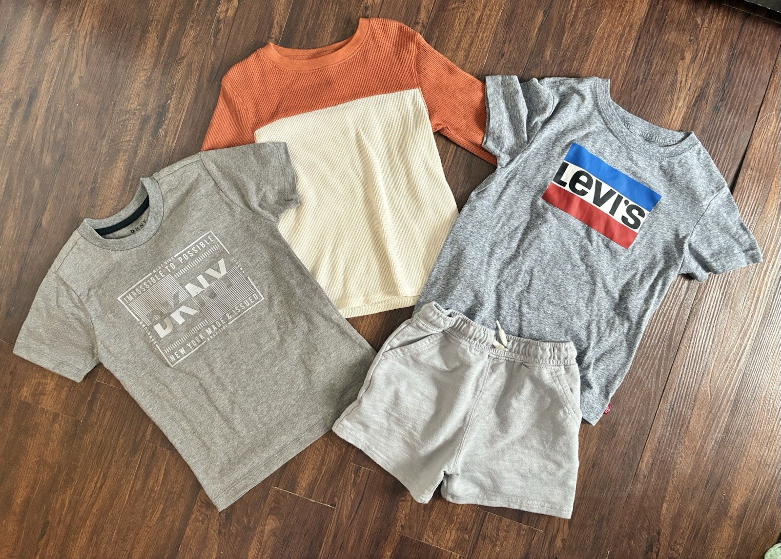 Boys Size 5/6 Clothing Lot of 4 Items. DKNY Levi’s, Excellent Condition