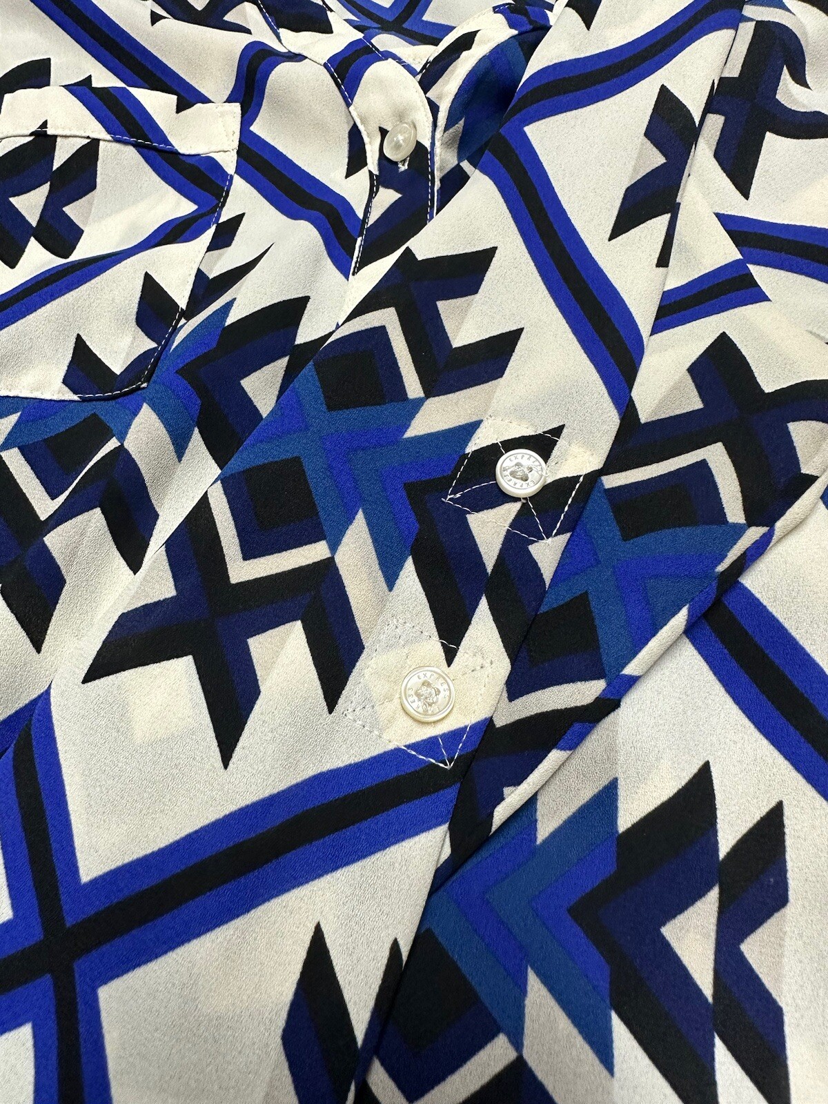 2 Lot Express Top Womens Extra Small The Portofino Shirt Feather Aztec Design