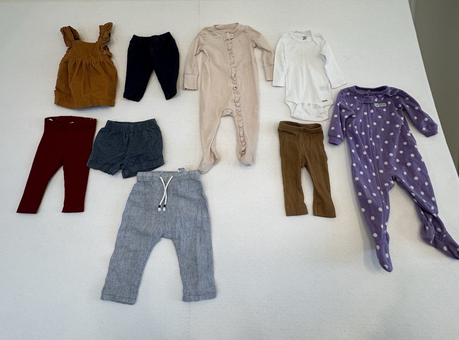 Baby girls clothes lot sizes 3-24 months (26 Items)