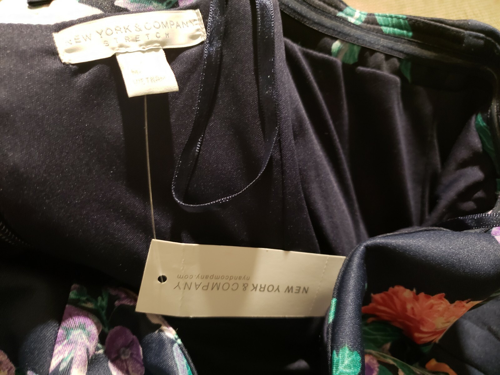 NWT NY&C tube floral tube dreess spring summer. NEW York and company szXL