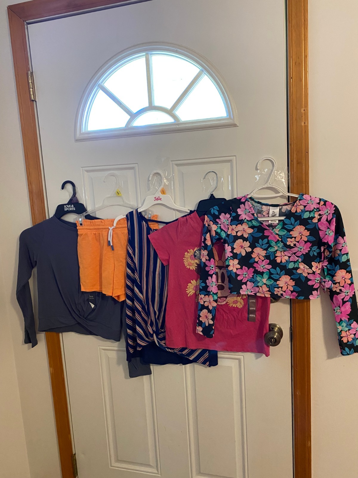 BRAND NEW LOT OF 5 GIRL&rsquo;S SIZE 10-12 CLOTHING
