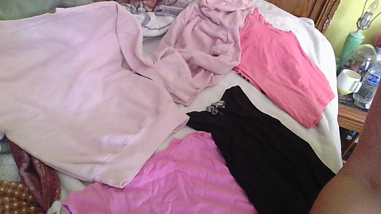 Girls Clothes: 2 5/6 Tanktops/2 6/7 Sweaters/1 M T-Shirt Varied Brands *FLAWS*