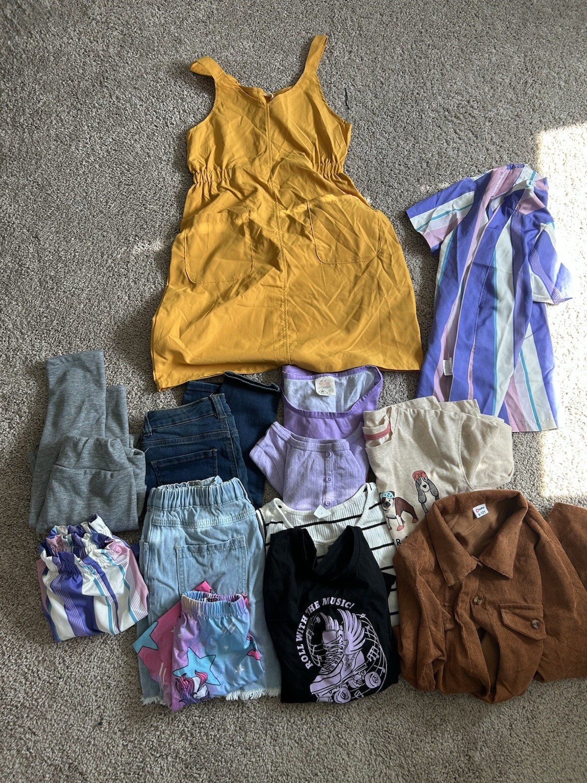 Lot of 42 Mixed Fall, Winter, Spring Clothing Girl&rsquo;s Sz Medium M 7-8Y 8-10 10-12