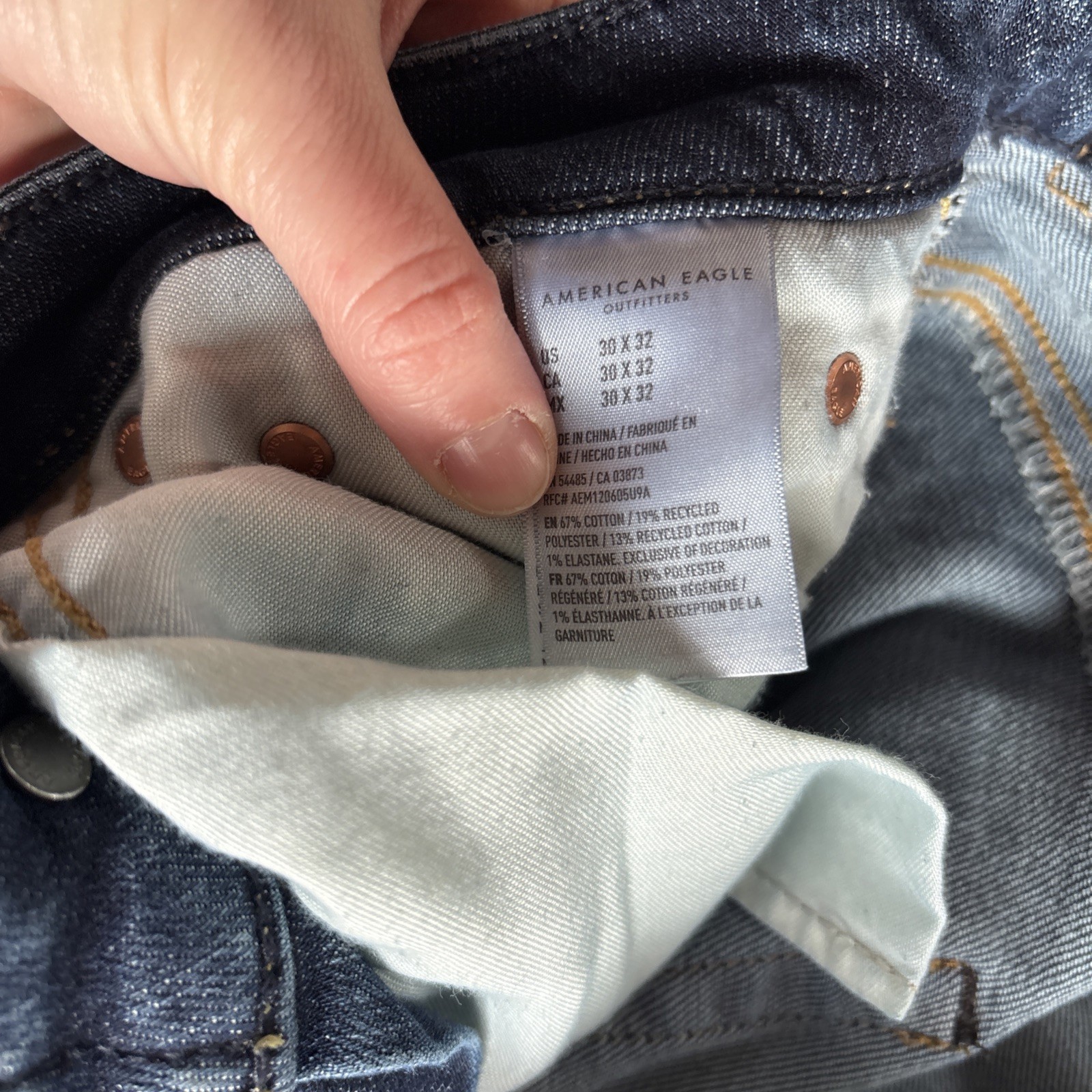 American Eagle Bundle Lot of 4 Jeans, Sweatpants, Tshirts, mens small