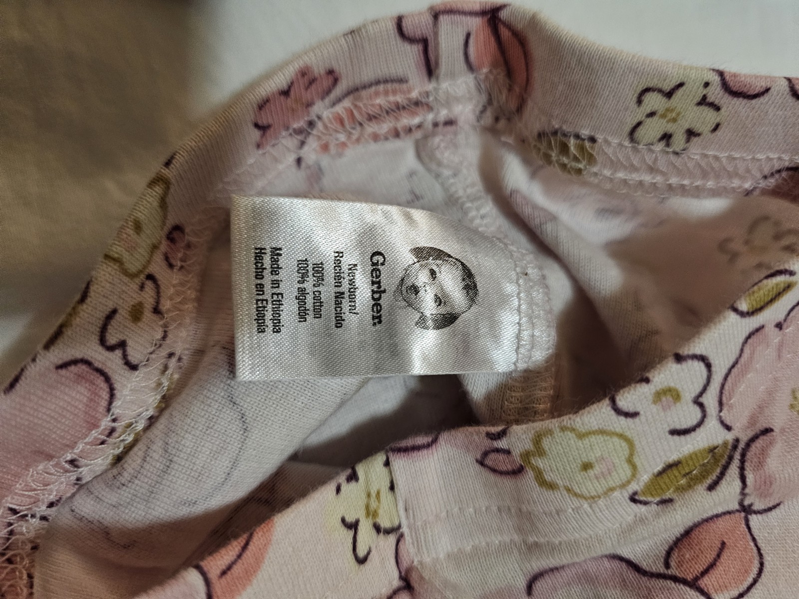 Lot of 6 Piece Newborn Clothing Carter&rsquo;s Gerber Jumping Beans