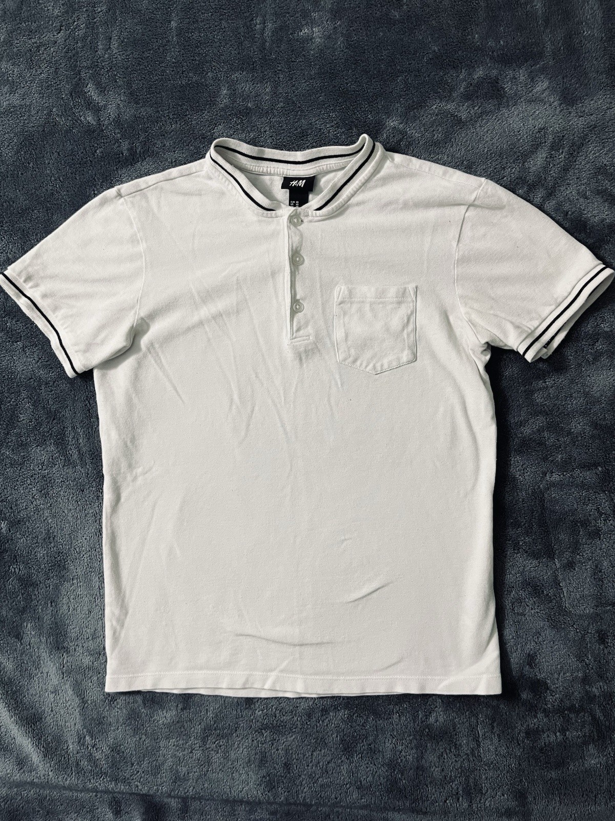 Lot of 7 Men’s Size XS Assorted Summer Clothes T-shirt Henley Polo Shirt Shorts