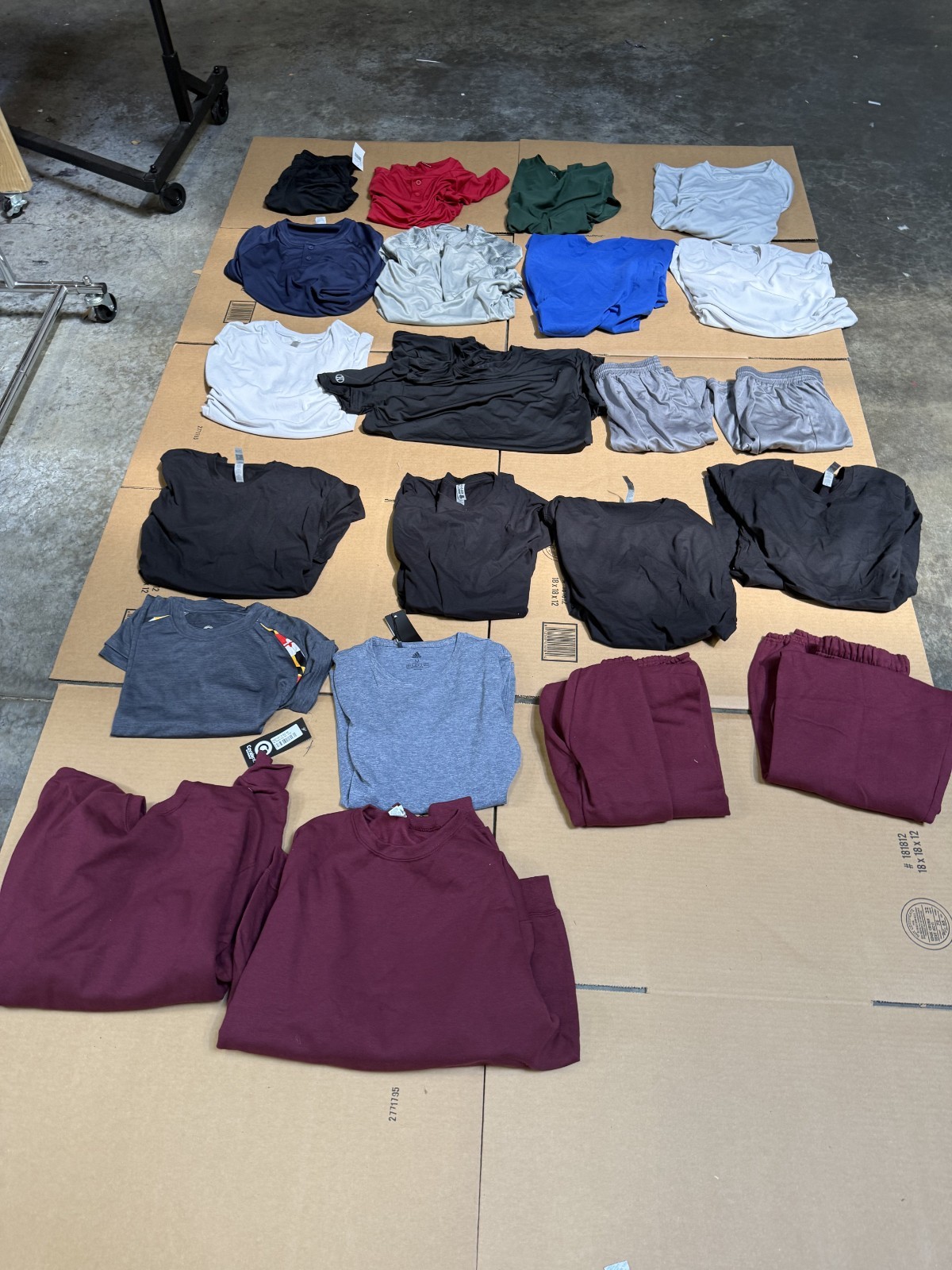 Lot of 22 NEW Men&rsquo;s Adult M Blank Assorted Clothing & Apparel Bulk Pricing