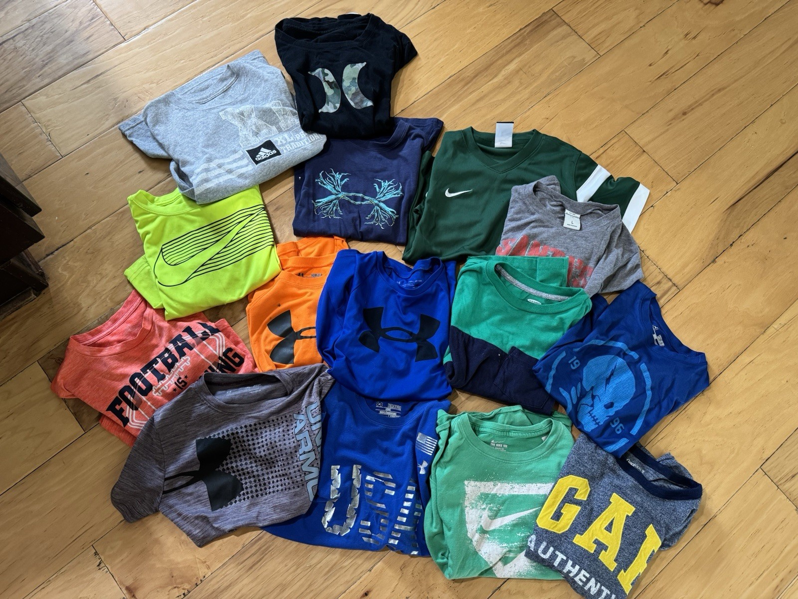 Nike Under Armour Hurley adidas GAP (YM 8 Boy) Graphic Tee Lot Multicolor
