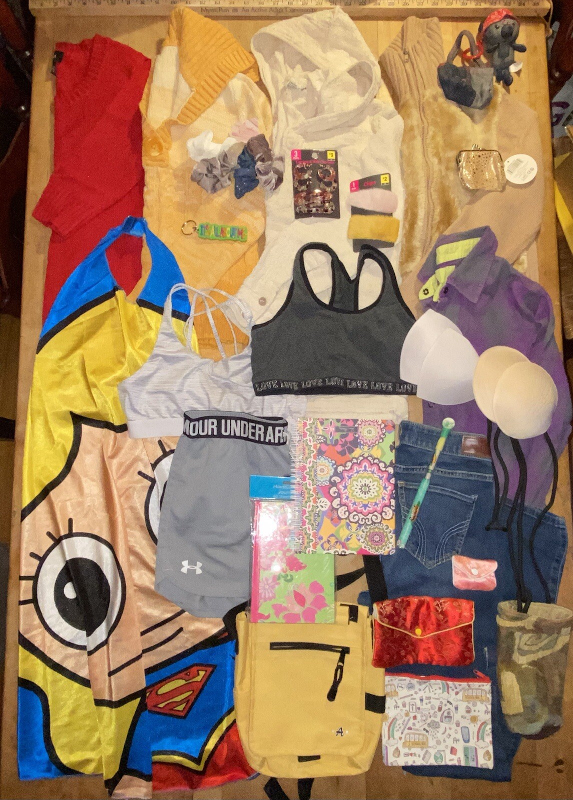 29+ Jr. Women XS S VTG. Sweaters Jeans UA Shorts Sports Bras Bags Clothes Lot
