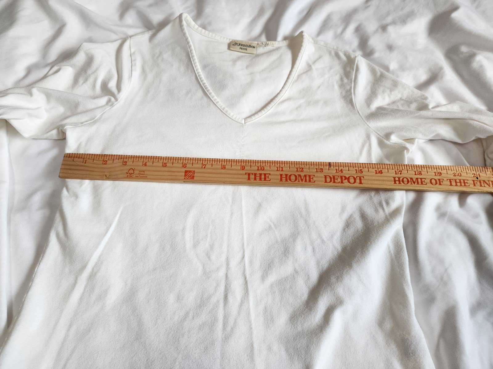 St John&rsquo;s Bay Petite Top Lot of 3, V-Neck 3/4 Sleeve Black Tan White -Read Note
