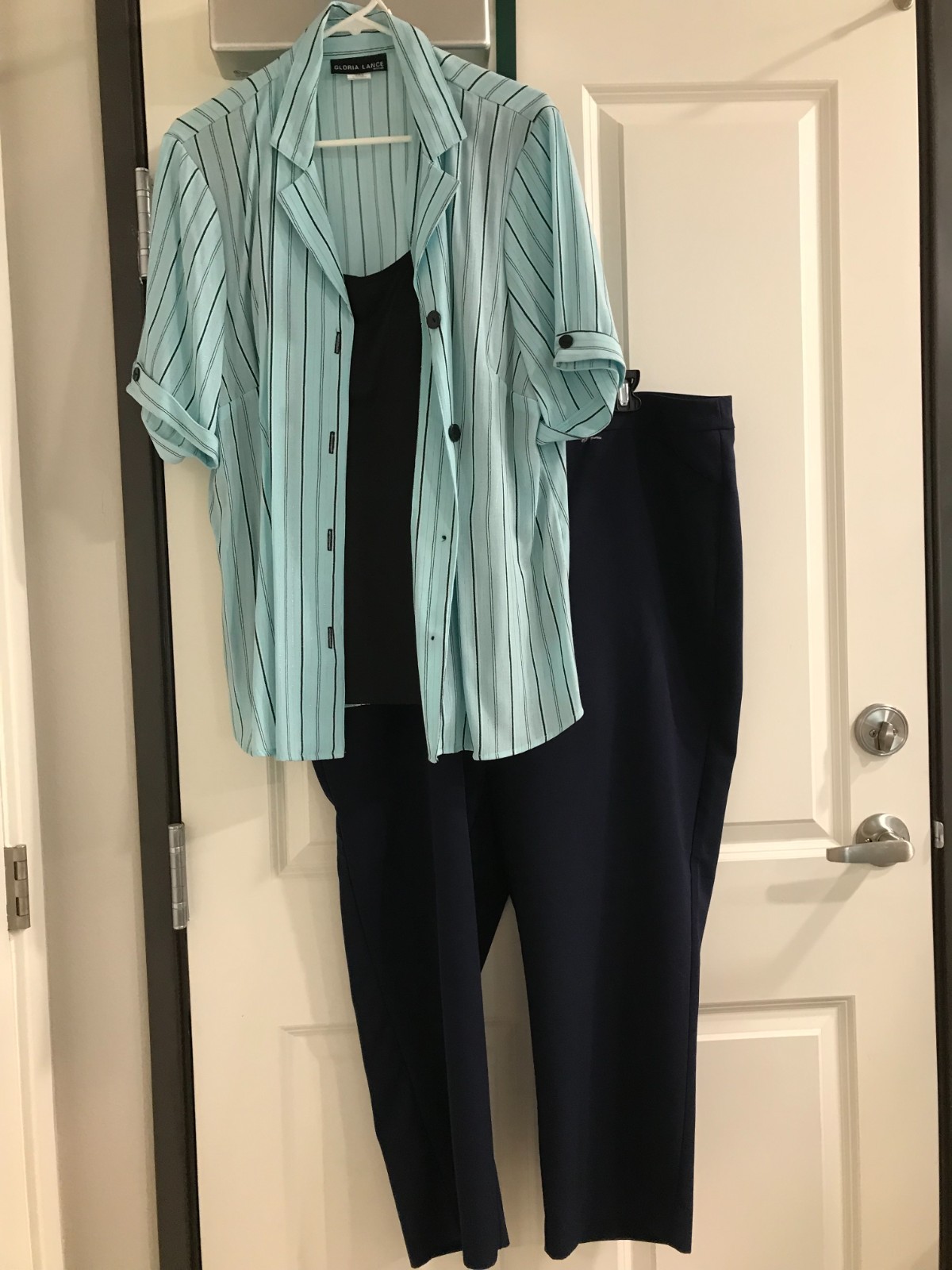 .PLUS LADIES LOT OF 3: SWEATER, CASUAL PANTS & ALL IN ONE TOP ….SIZE 20W
