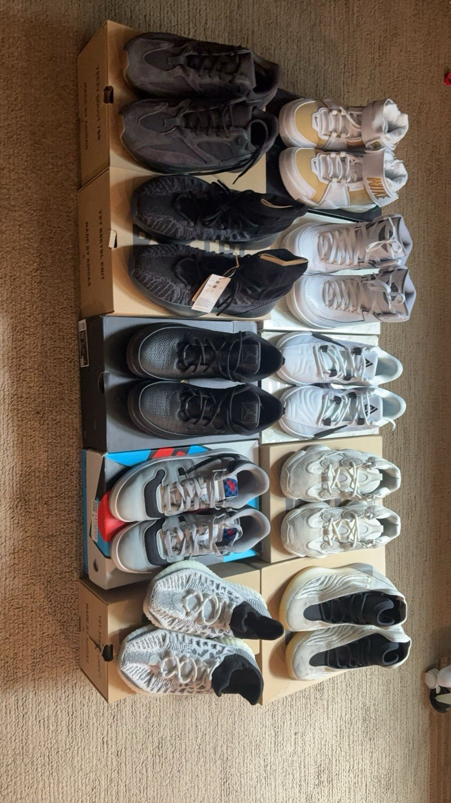 Sneaker lot all size10 all for 750$ or send individual offers dm for more info🔥
