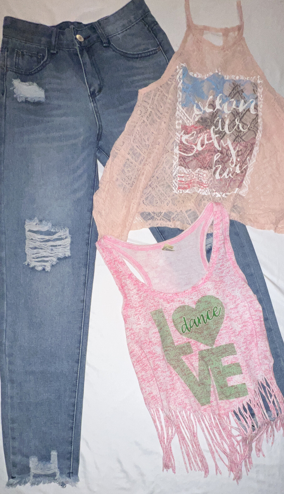 Womens 3pc Clothing Bundle Size S – Stressed Jeans – Tanks – Dance