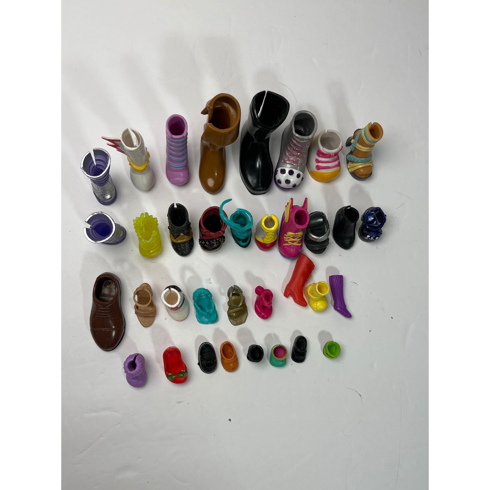 Mixed SINGLES Fashion Doll Shoes Lot Boots Heels Accessories Craft Replacement