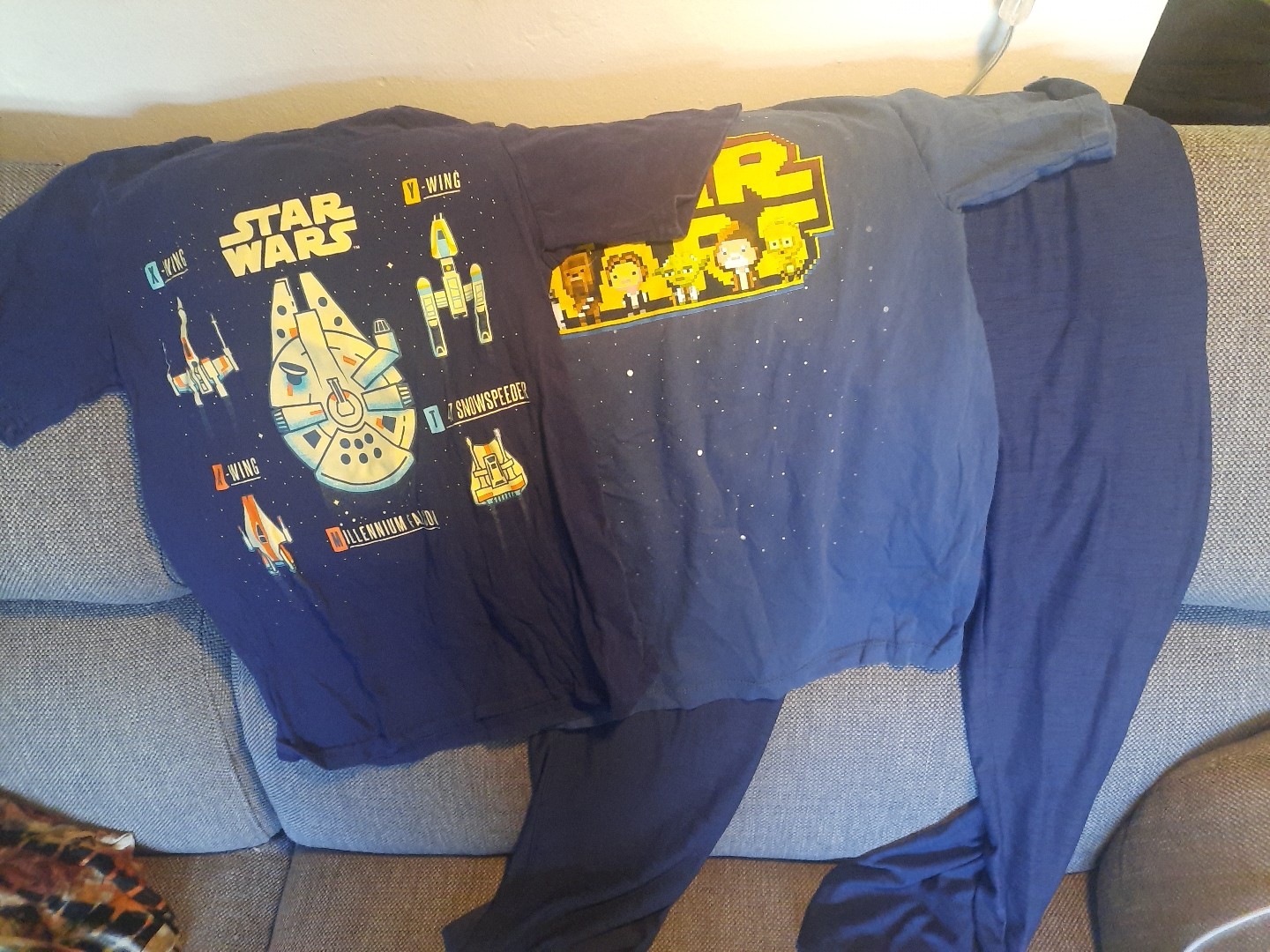 Boys Star Wars Navy Blue Lot 2 T-shirts Large 14 & 1 Plain Pants XL (14-16)