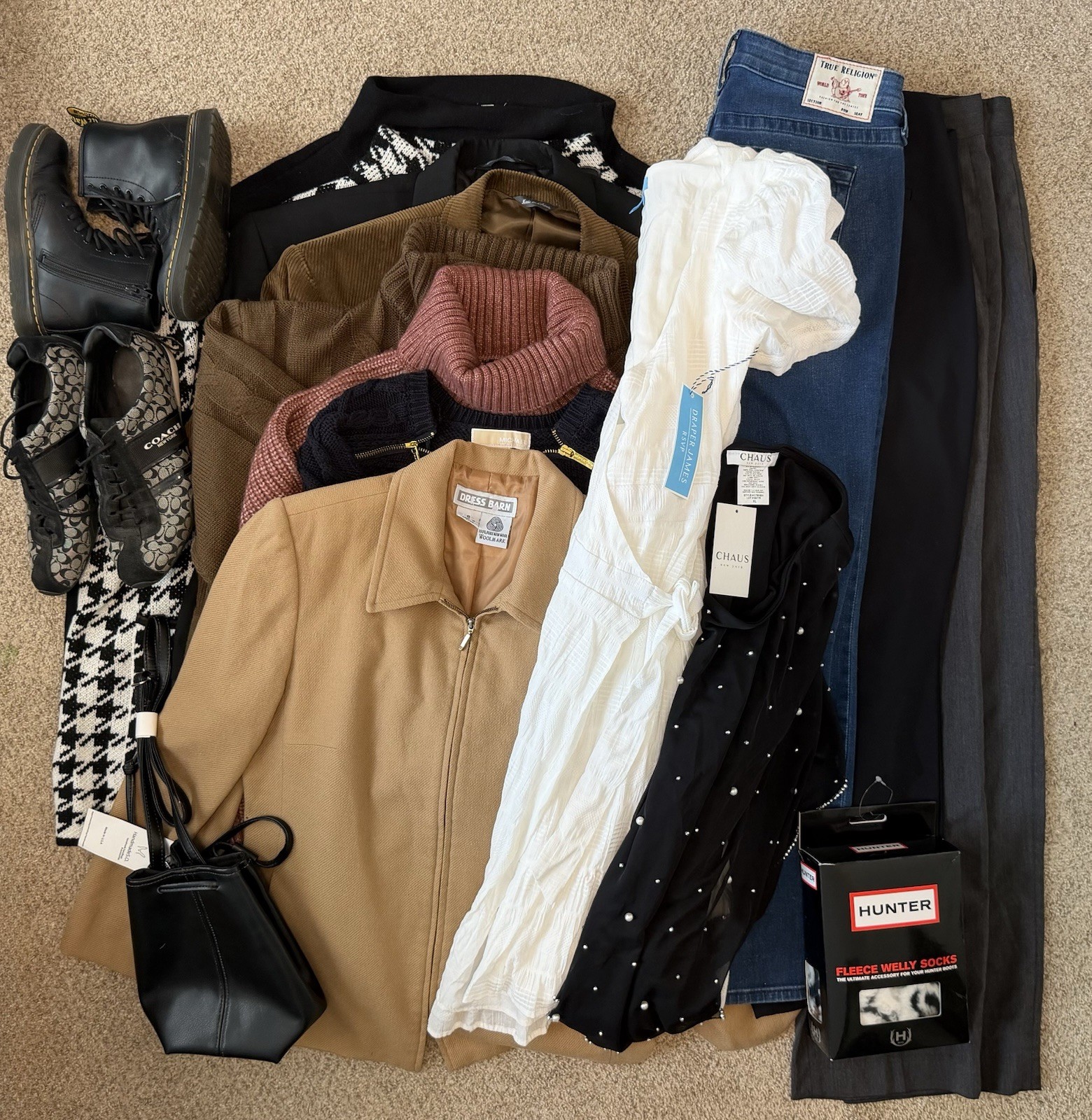 Huge Reseller Clothing Bulk Coach, Michael Kors, Calvin Klein, And More!