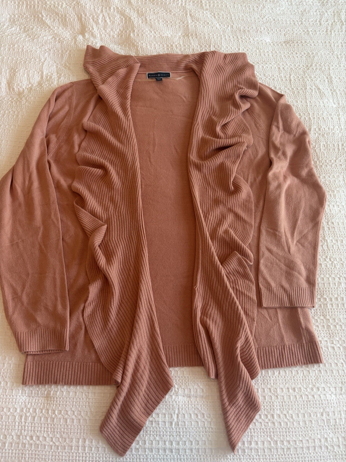 Women’s Plus Size Clothing – Approx. 8 Pieces – Mixed Brands – Good Condition