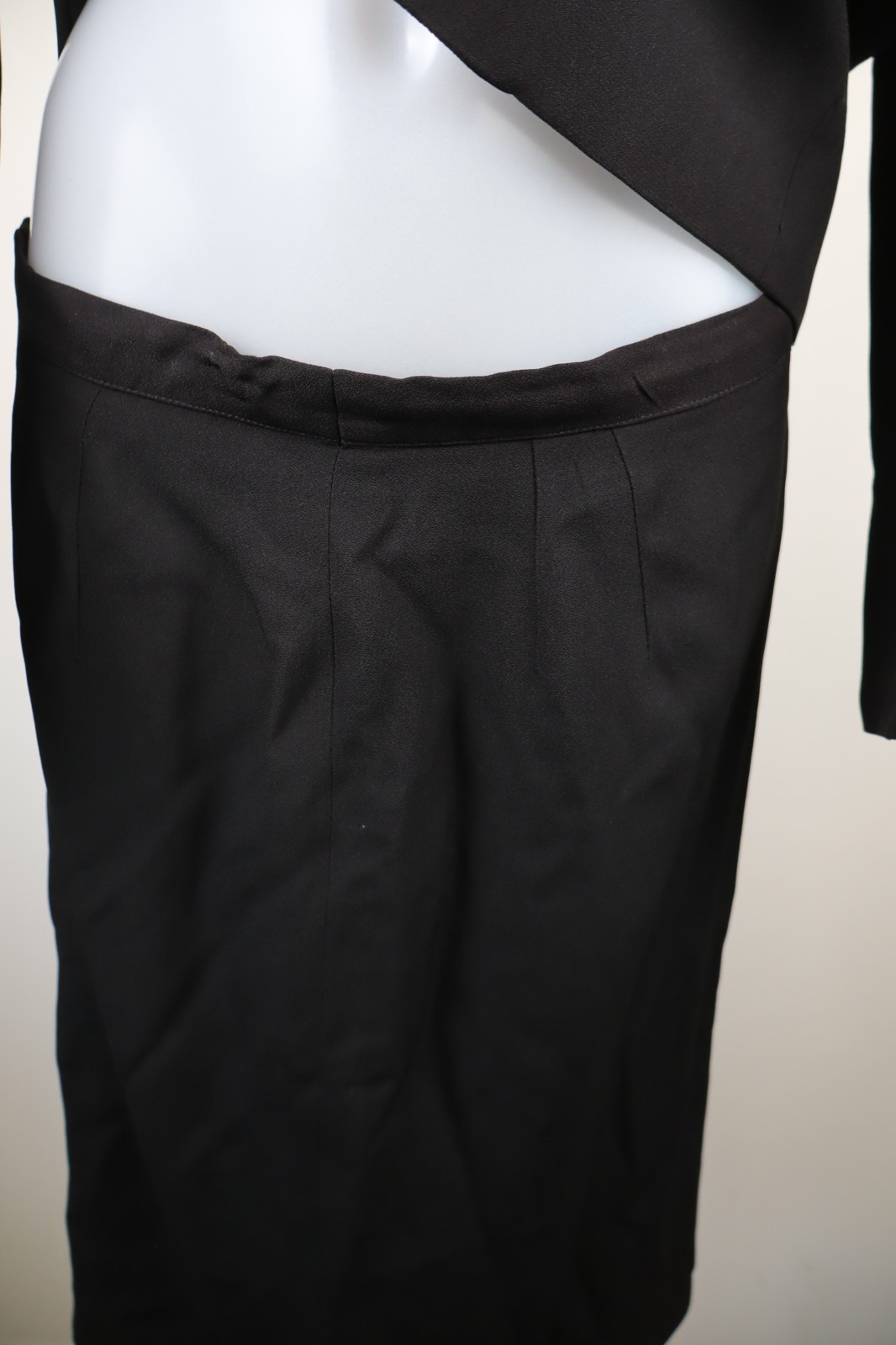 RoccaBarocco Complete Two Pieces Size 17 Suit Jacket Skirt Women&rsquo;s Casual