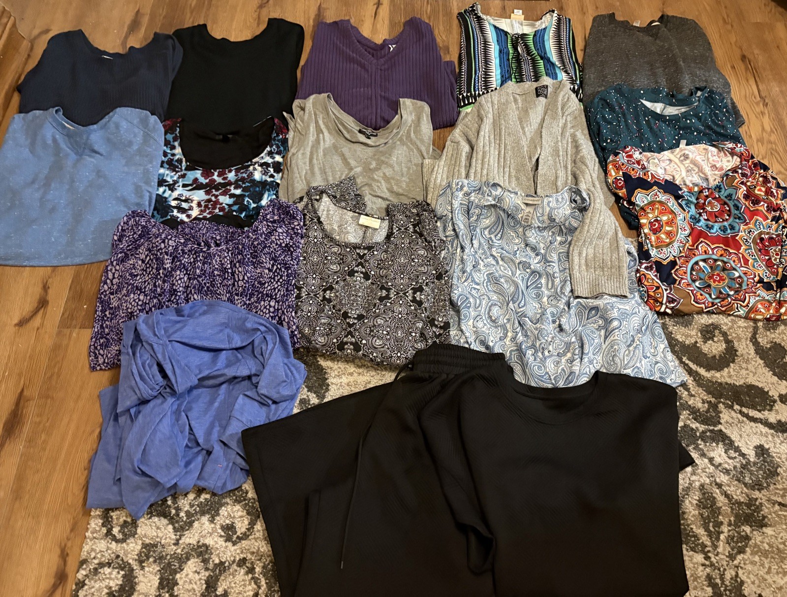 17 pcs of Womens sz 2X (3X) Winter Fall Clothes LB Catherines Eddie Bauer MORE