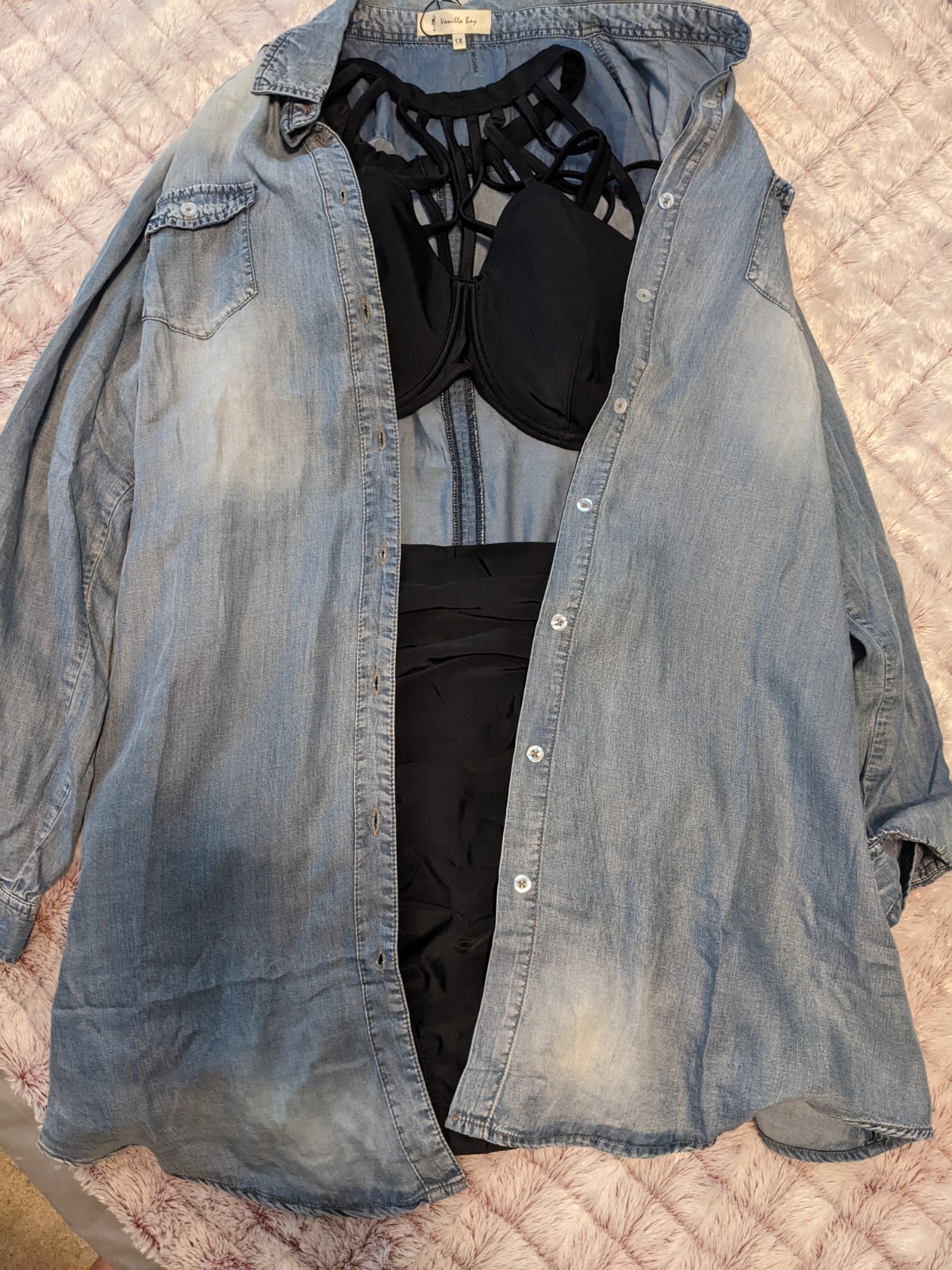 womens lot NWT 250pc Mixed Women&rsquo;s Clothing Lot. goob s,m,l,xl,2xl,3xl