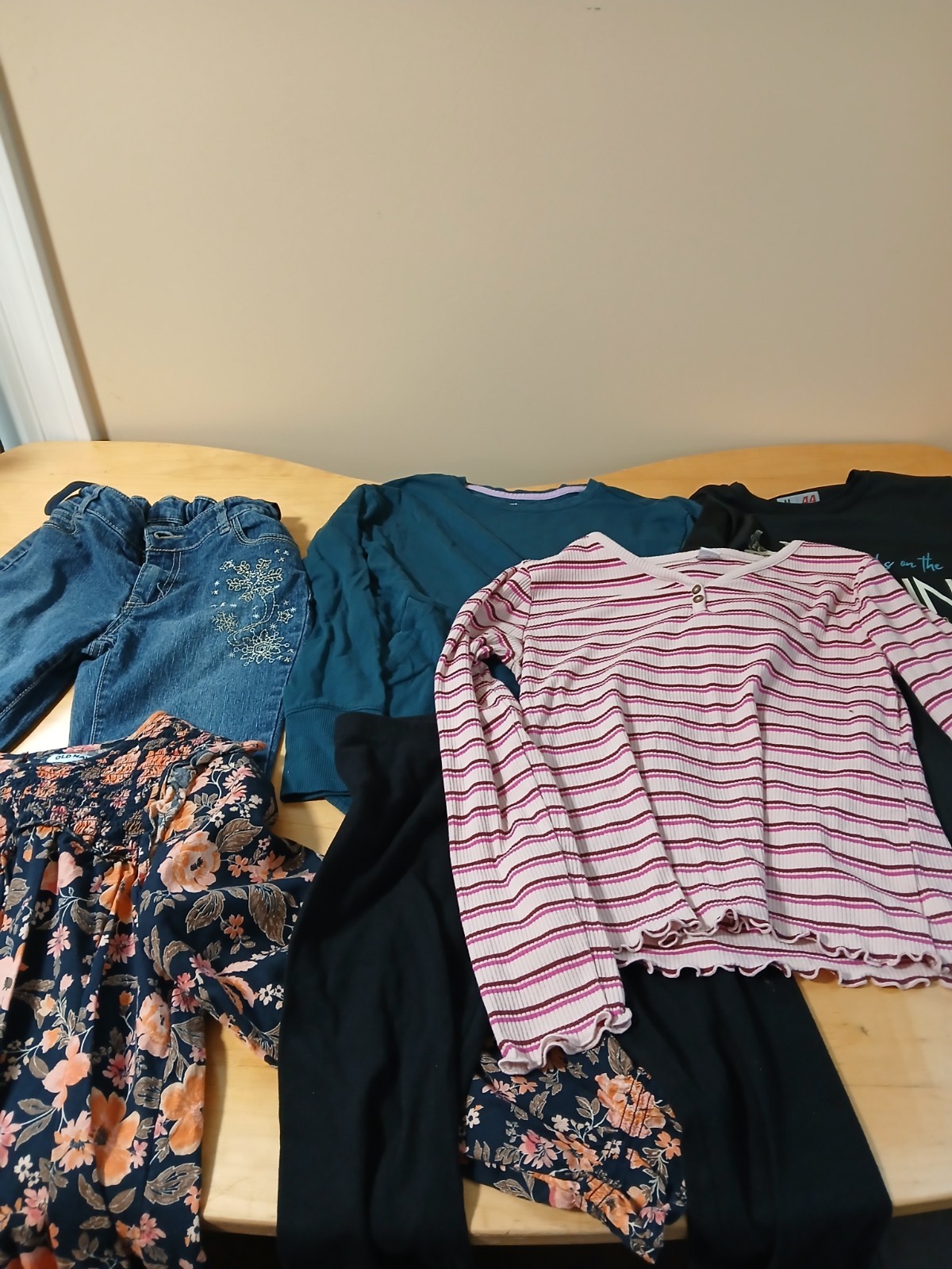Girls 10/12 Clothing Spring/Fall Bundle: brands-OldNavy/FadedGlory/All In Motion