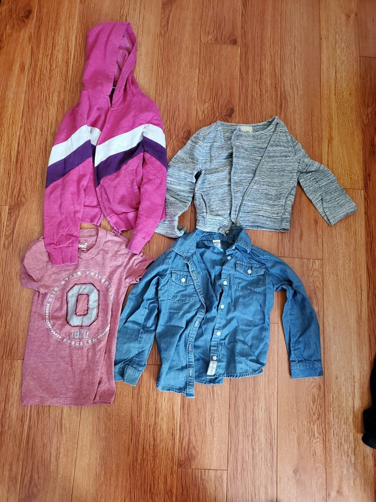 lot of girls clothes size 5/6 Carter &lsquo;s & other Brands