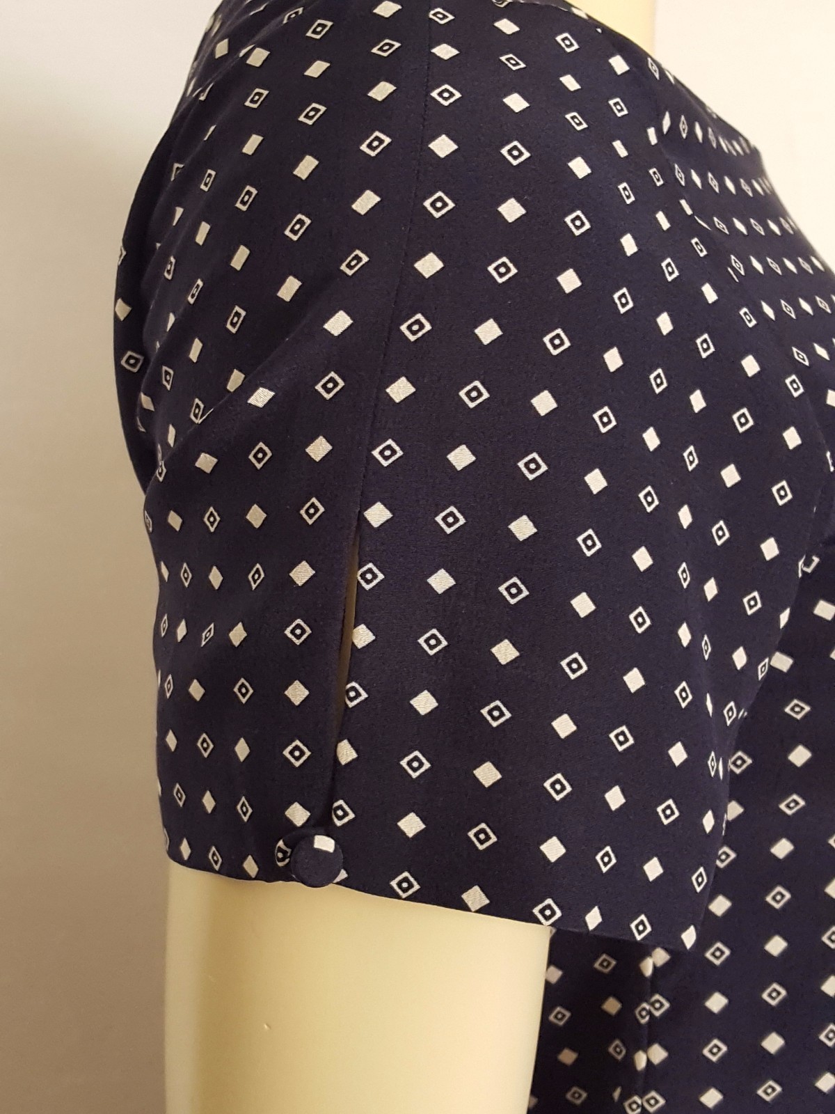 TALBOTS petites blue and white 2 piece skirt set – top size 4 and skirt size 2