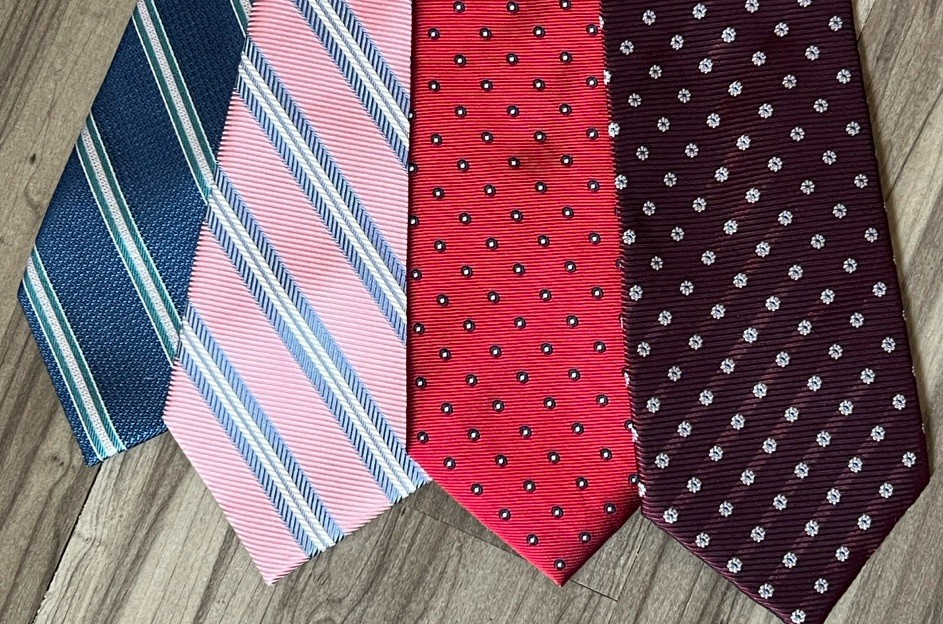 Jos. A. Bank – Lot of 4 Silk Neck Ties – Blue Pink Red Burgundy