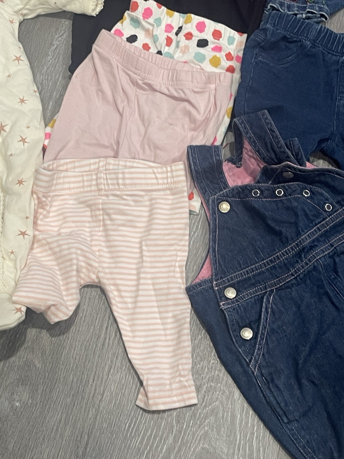 Carter&rsquo;s Baby Gap Old Navy Infant Girls Clothing Lot Of Size Newborn 0-3 Months