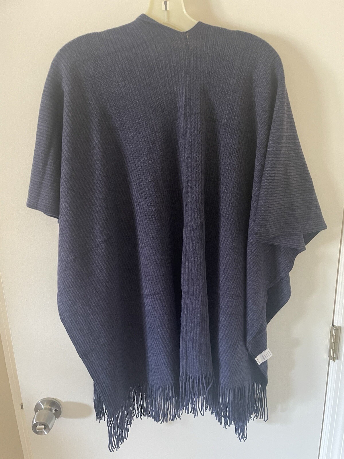 Mixed bulk clothing haul for woman’s (includes shirts, dresses etc) 200$+ value