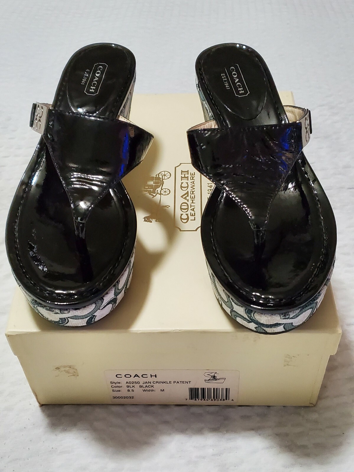 NEW COACH JAN*CRINKLE BLACK PATENT OPTICAL ART JACQUARD THONG WEDGE SANDAL 8.5M
