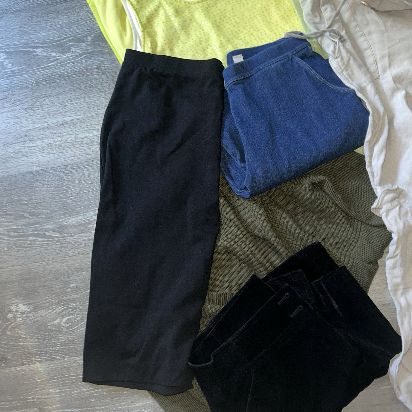 Fall Assorted Mix Women Clothing Lot 7 Pcs Size M/L Pants Blouse Skirt Sweater