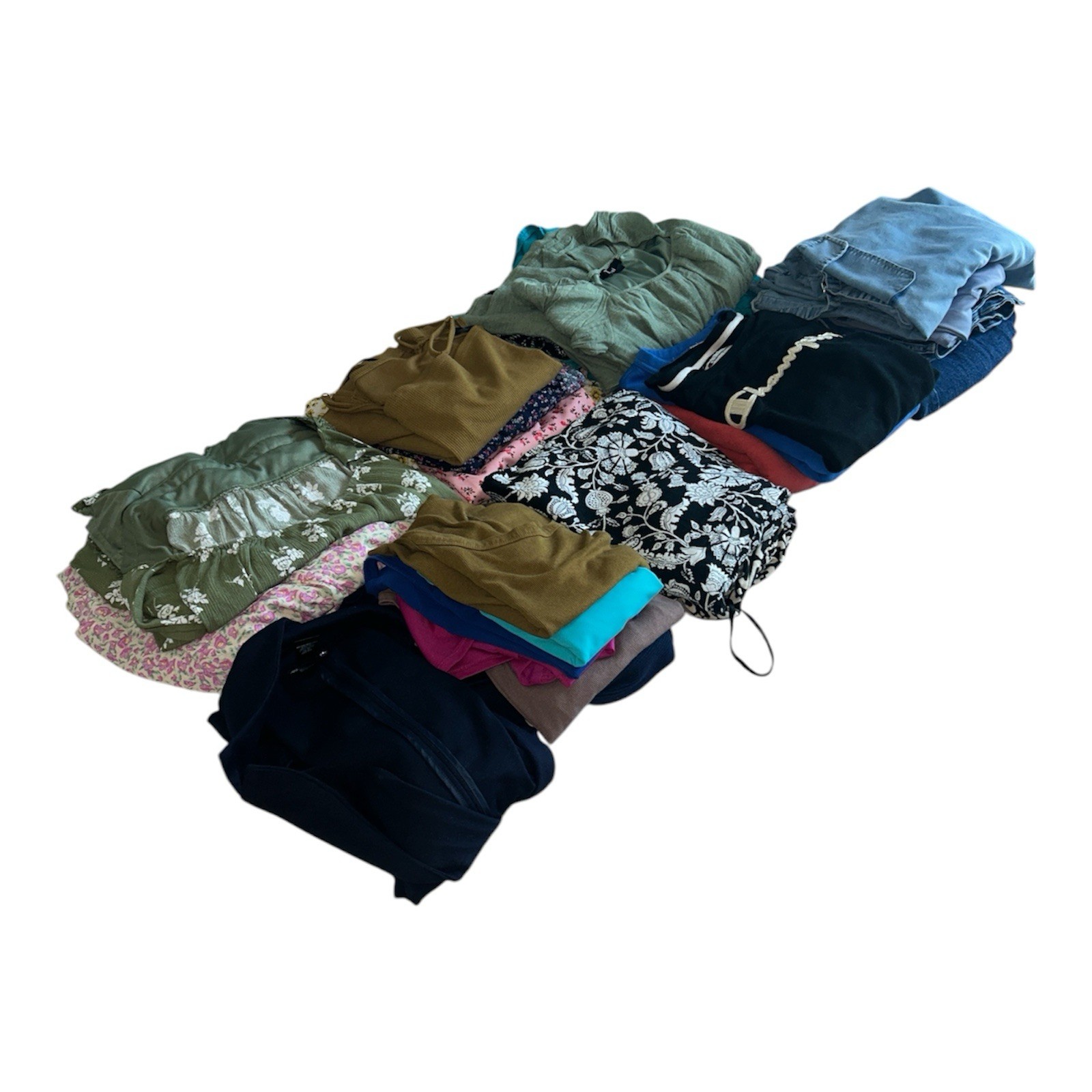 Womens Clothing Lot (29 pcs) S-M, L-XL Brands Like Shein, Nike, & More Mix Style