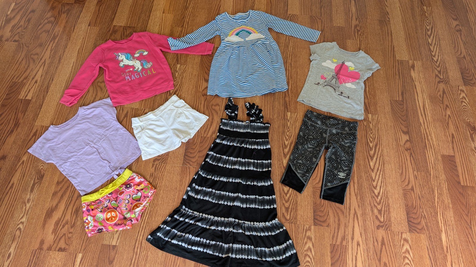 Bundle Girls Sz 5 Spring Summer Shorts Tees Sundress Crop Leggings Excellent