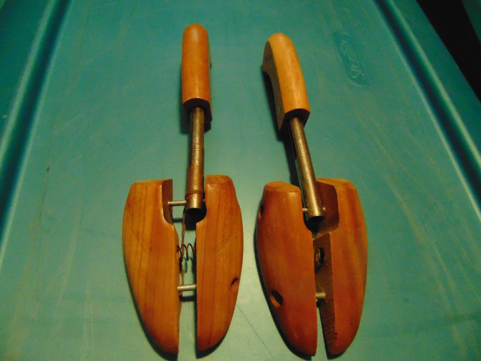 Men&rsquo;s Wooden Shoe Keepers Adjustable Shoe Tree&rsquo;s no. 54 Mohawk-9&Prime;-11&Prime;