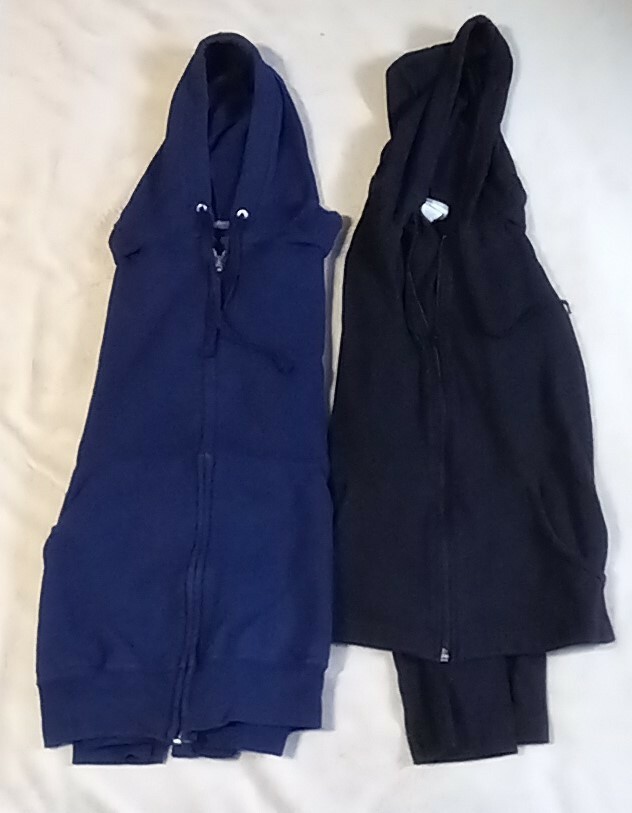 2 sweat jackets Active and Fruit of the Loom cotton, polyester, spandex