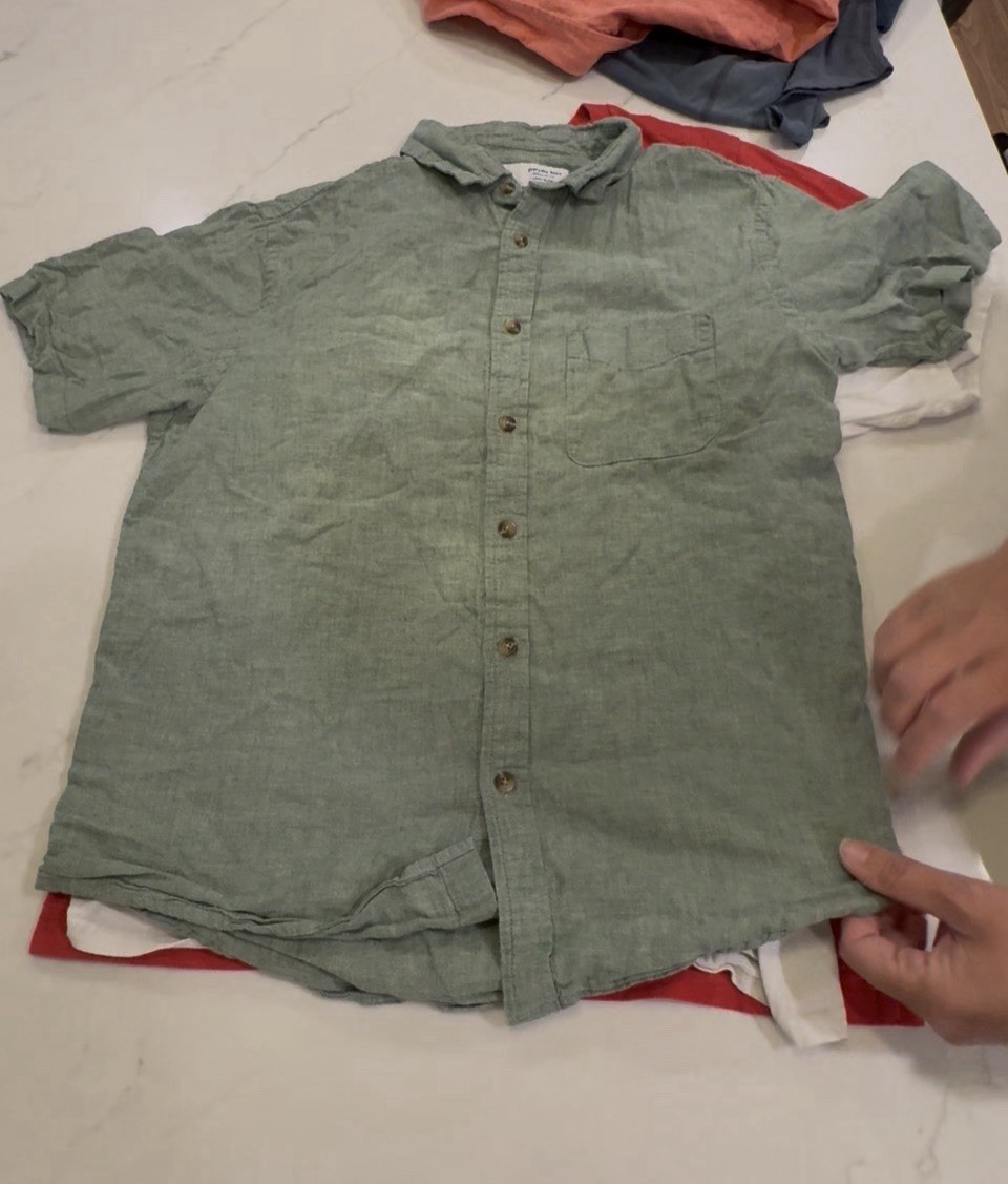 Large Lot of Men Size Med Clothes Polo, Callaway, Old Navy, Shirts Shorts Pants