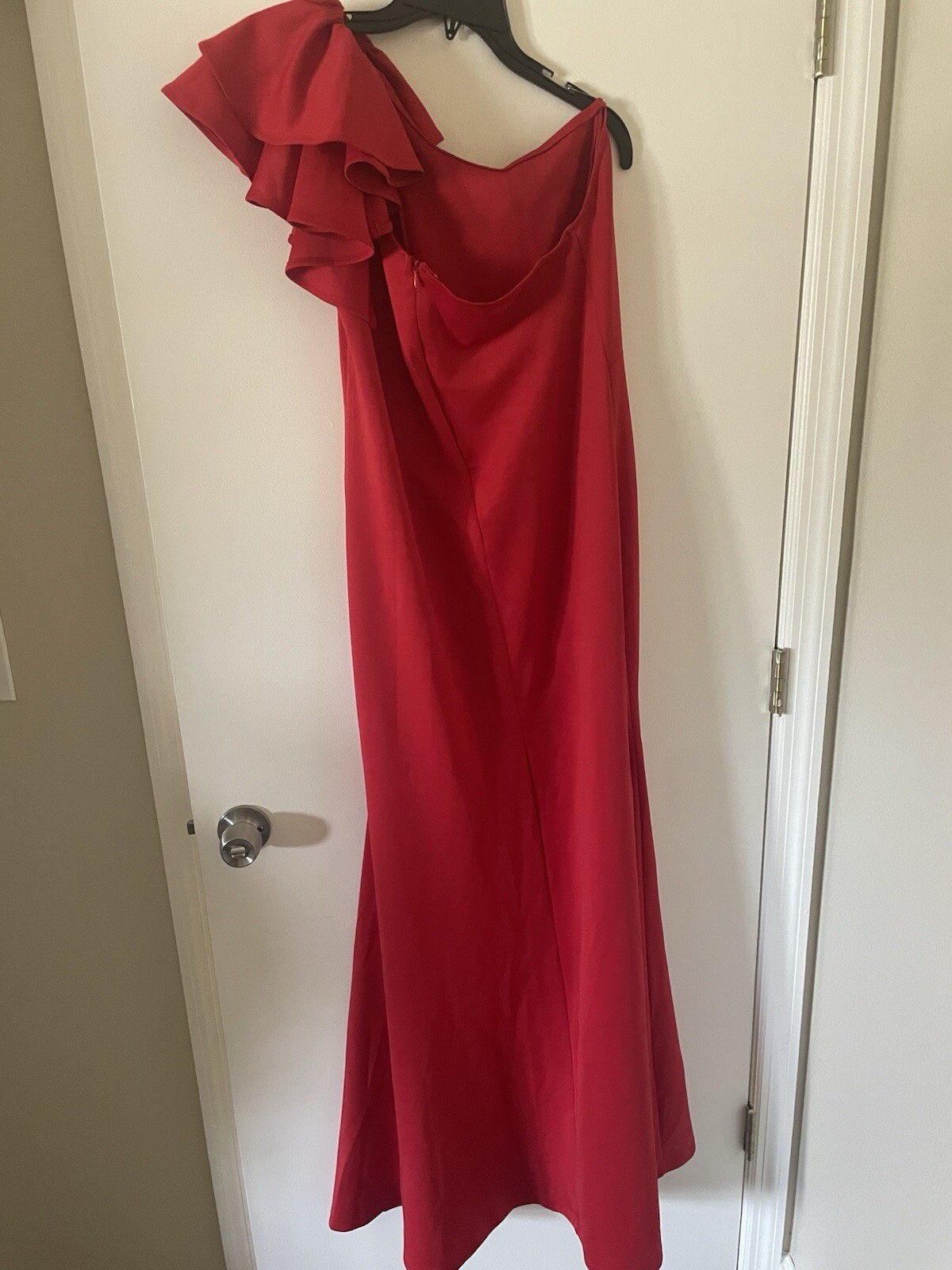 Mixed bulk clothing haul for woman’s (includes shirts, dresses etc) 200$+ value