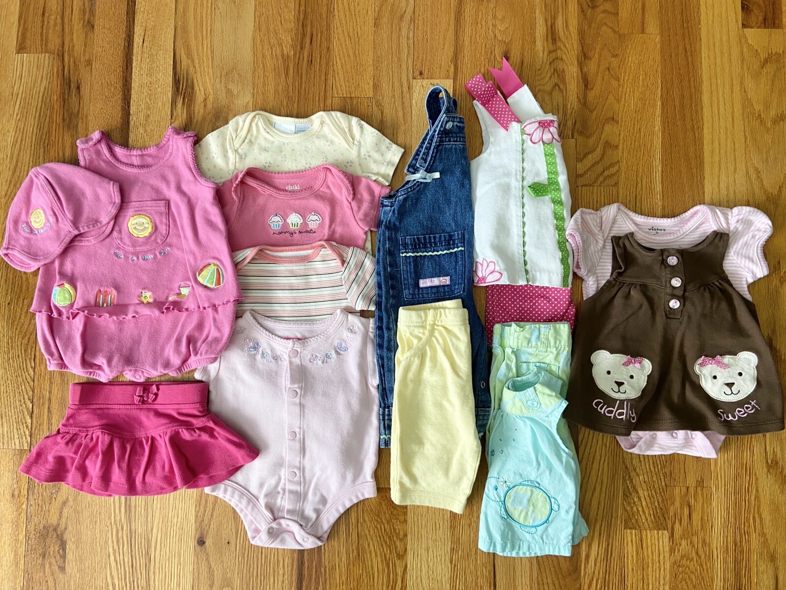 (15 Piece) Baby Girls Clothing Lot Size 0-3 Months Outfits Bodysuits Rompers