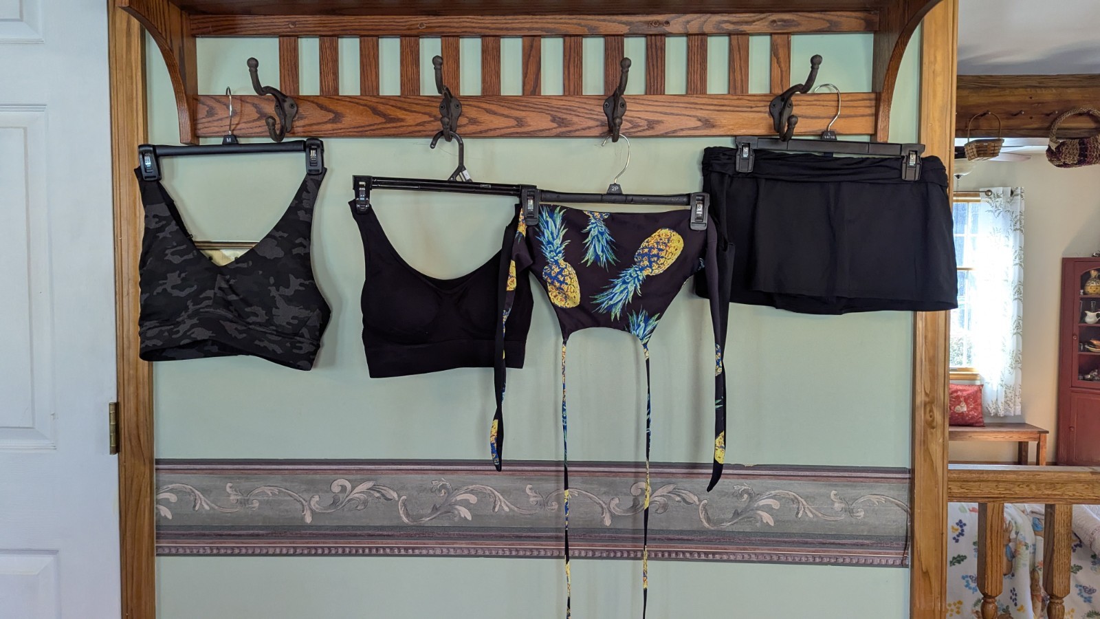Fitness Spring Summer Lot (17) Sz M Nike Adidas Reebok Stretch Comfy Perfect!