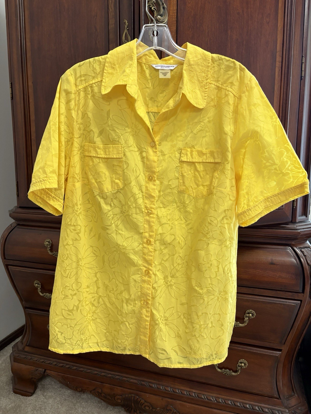 Chicos size 3 navy cardigan sweater Allison Daley yellow foral button blouse 16W