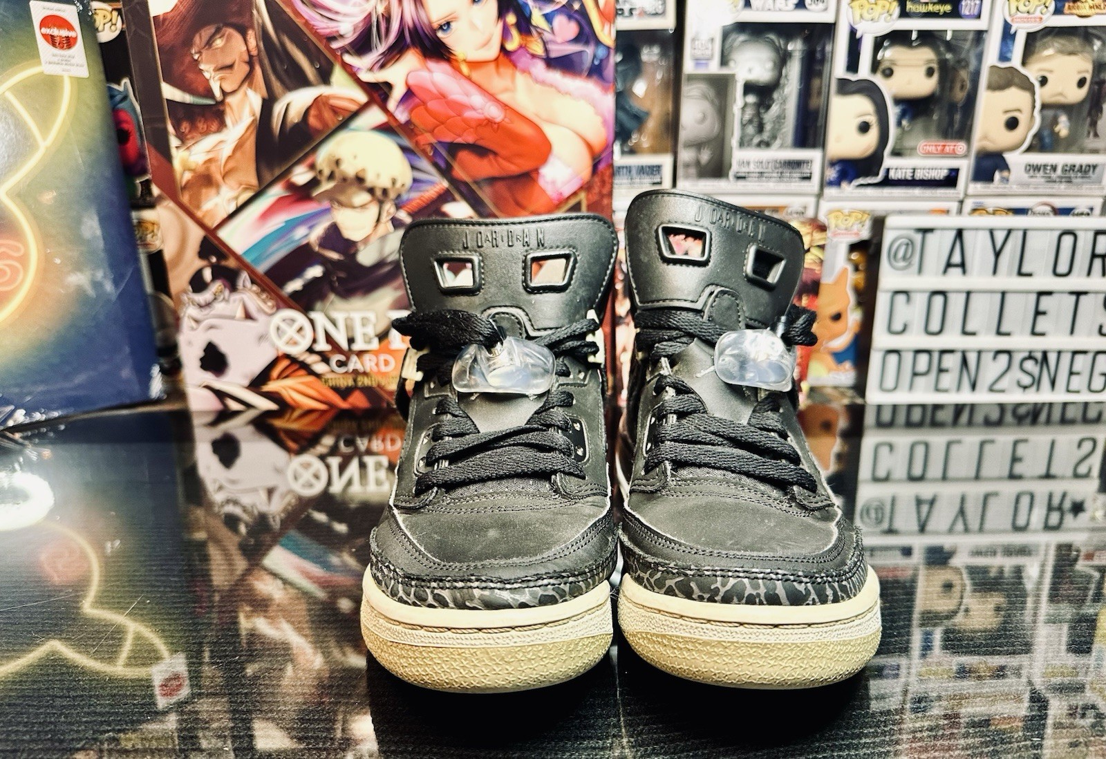 Large Jordan Shoe Lot – Vintage Find. – Nice Collection- Youth