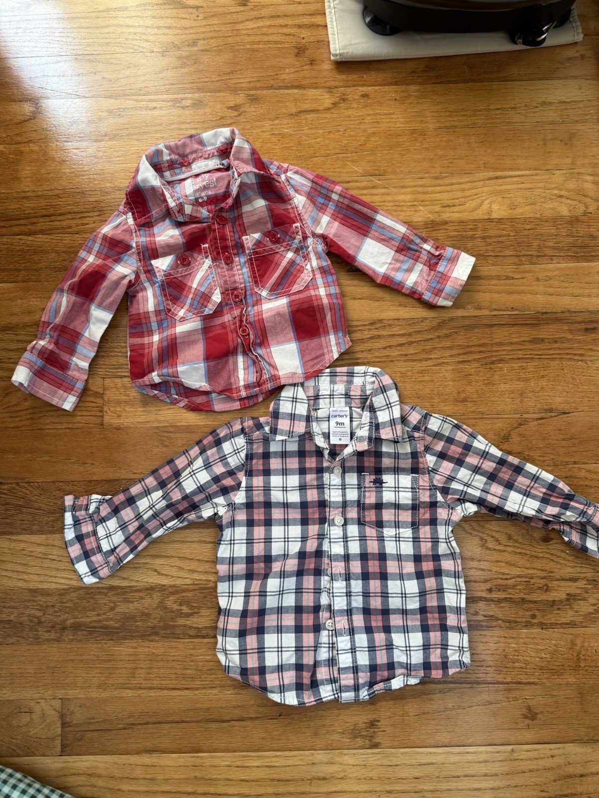 Baby Boy Lot Size 6-9 Months 4 Pieces Mixed Brands EUC Carters/Osh Kosh