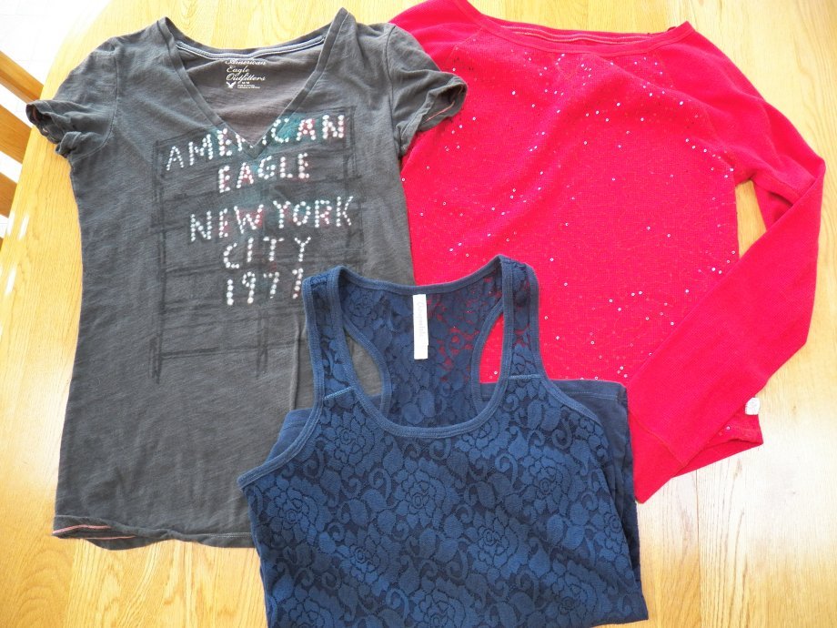 Lot of 3 American Eagle/Aeropostale Junior size M Medium Tank/Tops